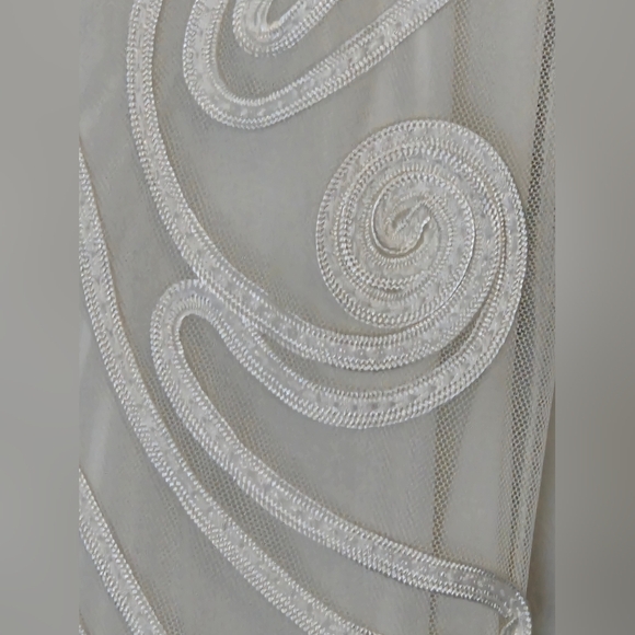 Miss Nikky White Embroidered Maxi Dress Sleeveless Boho Festival Wedding Gown - Picture 5 of 9